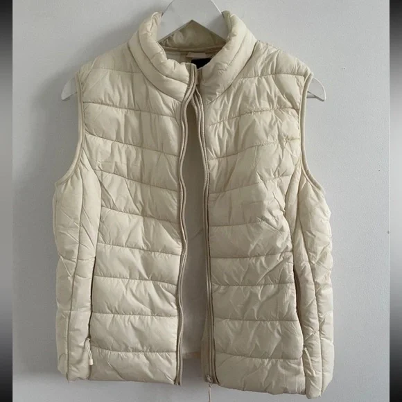 Cream puffer vest womens cheap